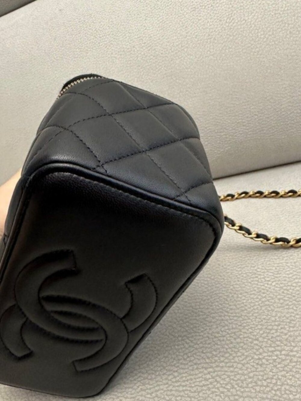 Chanel 24C Double Gold Ball Black Quilted Lambskin Chain Makeup Bag - Picture 4 of 9